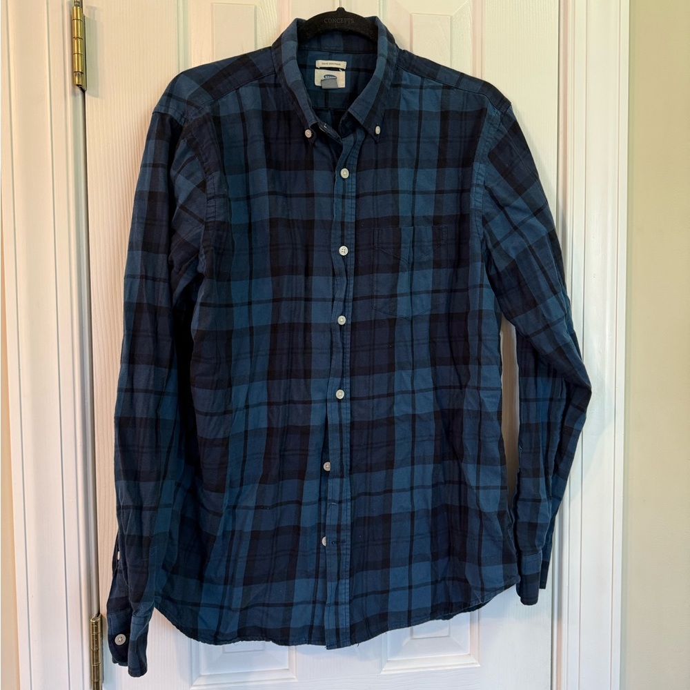 Mens’ Old Navy Blue and Black Button-up - Size Large